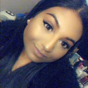 Meet your Posher, Nazima